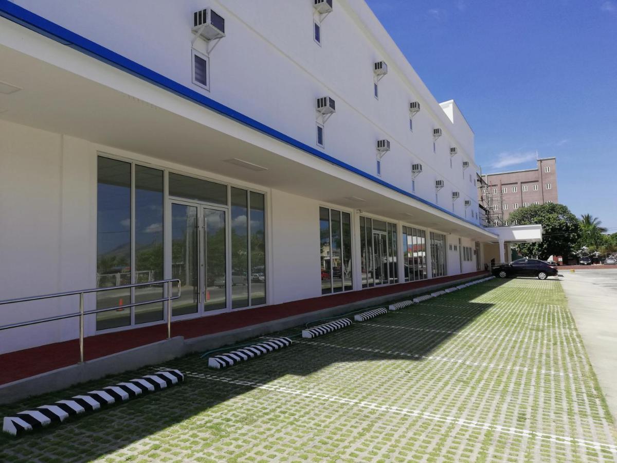 Subic Bay Hostel اولونجابو المظهر الخارجي الصورة
